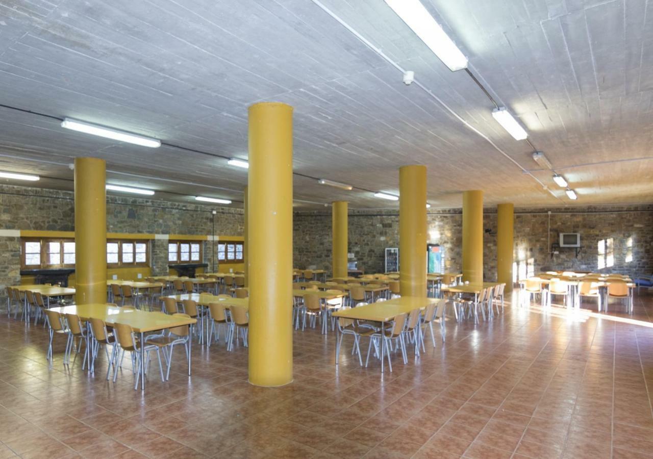 Albergue Inturjoven كورتيس دي لا فرونتيرا المظهر الخارجي الصورة